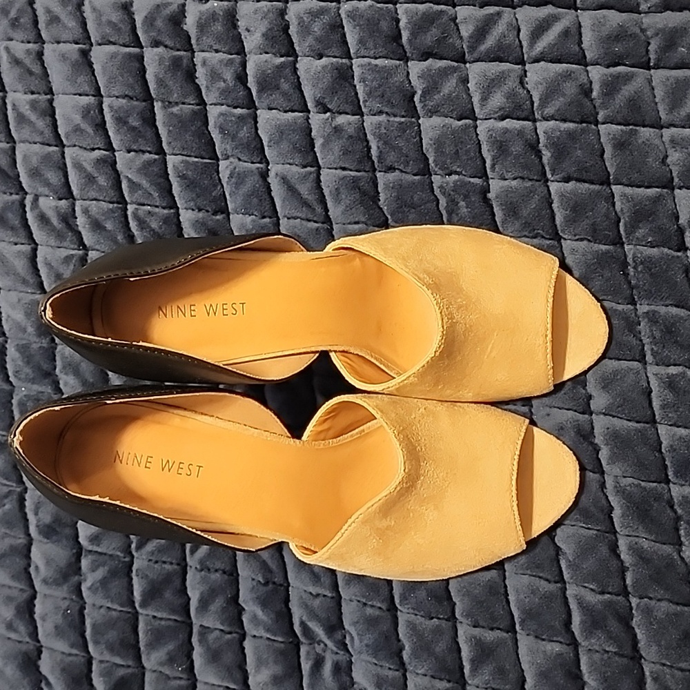 Open Toe Sandal - Picture 2 of 8